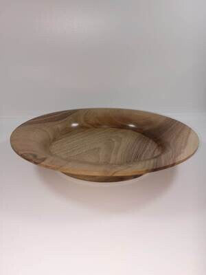 Houten schaal,  handmade, handgemaakt in België op de houtdraaibank, houtsoort 'Europese Walnoot', Notelaar,  #1