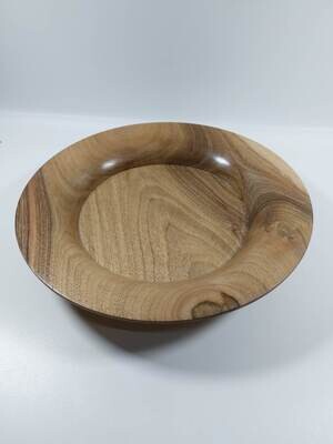 Houten schaal,  handmade, handgemaakt in België op de houtdraaibank, houtsoort 'Europese Walnoot', Notelaar,  #1