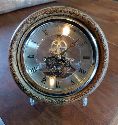 Skeletonclock tropisch hardhout