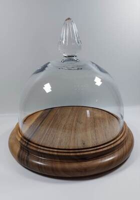 houten taartplateau met glazen stolp, handmade, handgemaakt in België op de houtdraaibank, houtsoort  'Europese Walnoot', 'Notelaar'