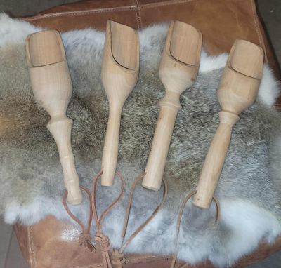 Onbehandelde  voedingsschepjes uit Kerselaar. handmade in Belgium, handgemaakt in België, ambachtelijk gedraaid op de houtdraaibank