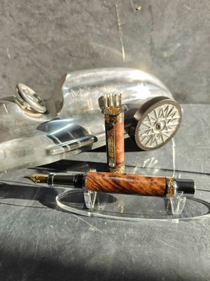 Turkisch Walnut luxe vulpen Empress vergulde accenten met Swarovski steentje