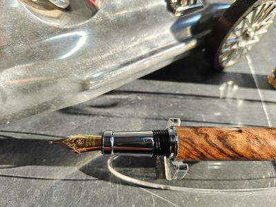 Turkisch Walnut luxe vulpen Empress vergulde accenten met Swarovski steentje