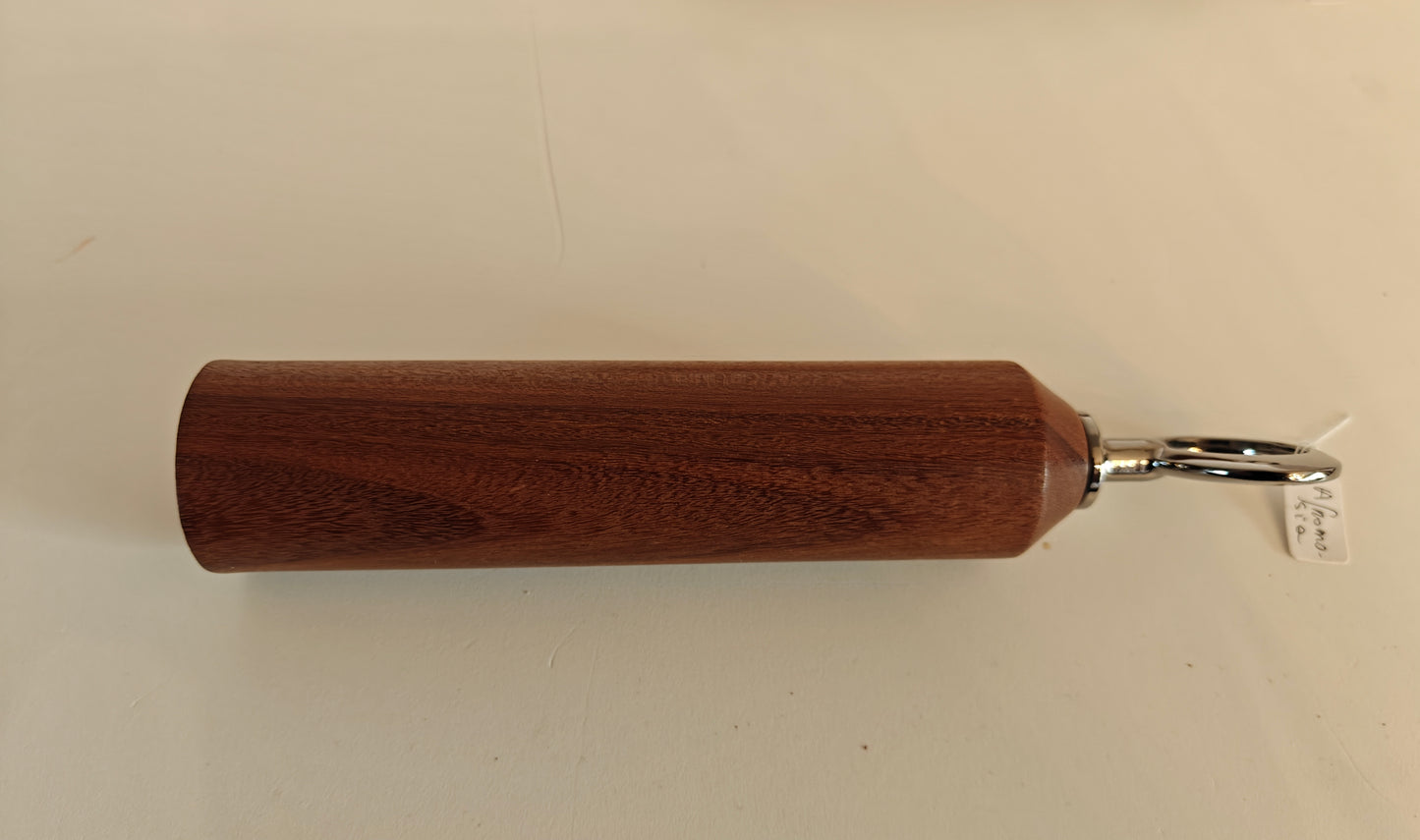 Houten flessenopener, handgemaakt op de houtdraaibank, houtsoort 'Afromosia'