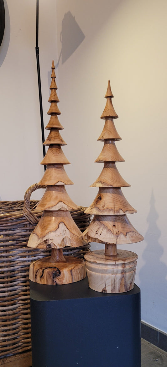 Decoratieve kerstbomen handgemaakt, handmade in Belgium houtsoort Taxus