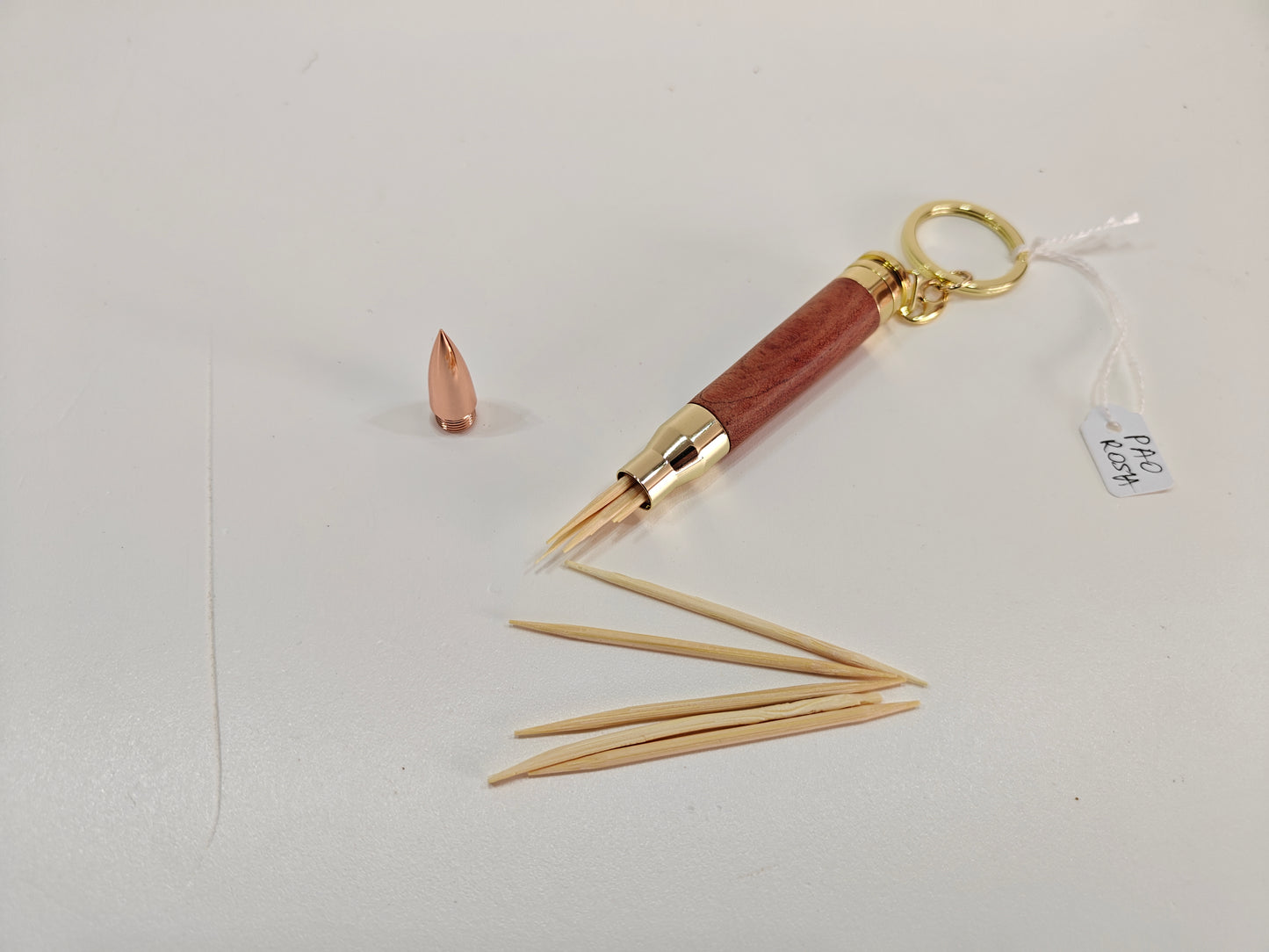 Bullet key chain uit verschillende houtsoorten, handgemaakt in België