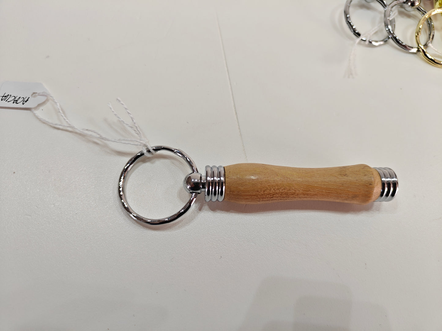 Sleutelhanger handgemaakt in Belgie, tandenstoker houder