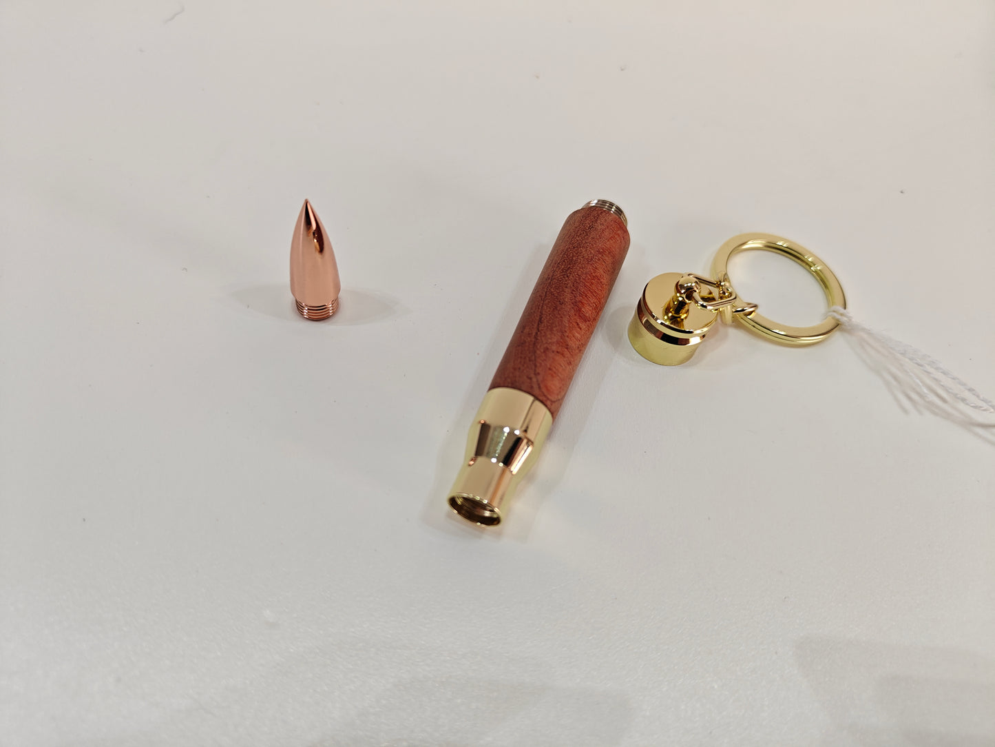 Bullet key chain uit verschillende houtsoorten, handgemaakt in België