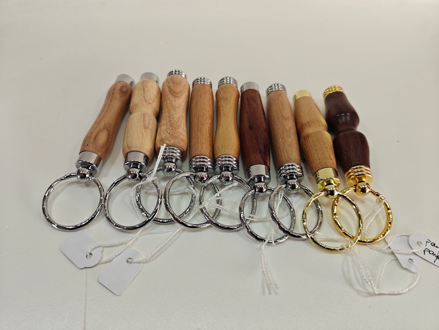 Sleutelhanger handgemaakt in Belgie, tandenstoker houder